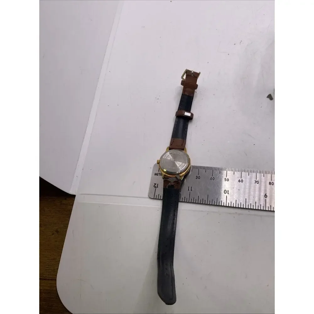 Unbranded band worn
